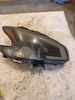 2009-2014 Nissan maxima headlight