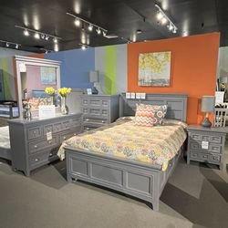 Full Bed, Dresser, Mirror And Nightstand 