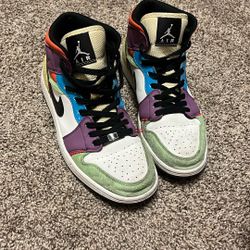 Women’s Size 7 Nike Jordans 