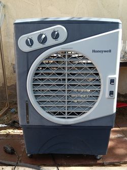 $150 HONEYWELL EVAPORATIVE AIR COOLER