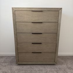Pierce natural Wood 5-drawer Dresser