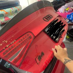 Audi S4 B8.5 Trunk+Spoiler