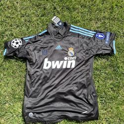 Real Madrid 2009/2010 Away Jersey • Cristiano Ronaldo Size L (ALL SIZES AVAILABLE)