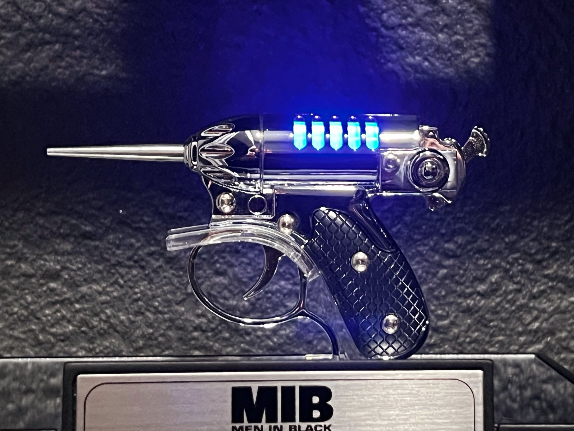 Men In Black Noisy Cricket Prop Replica