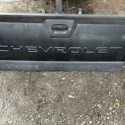 Chevrolet Avalanche Tailgate 
