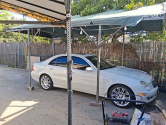 2008 Mercedes Benz E350 Clean title 110,456 Miles  it's an 8 out of 10 condition inside and out runs great engine and transmission great