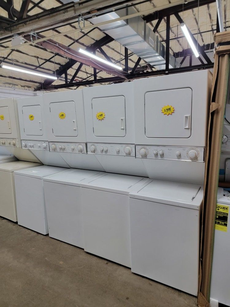 24in Electric Laundry Center In White Working Perfectly 4-months Warranty 