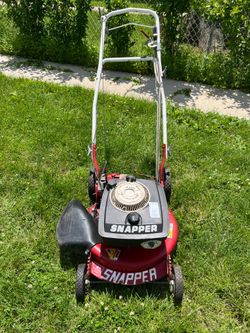 Snapper Self Propelled Lawnmower W/Electric Start