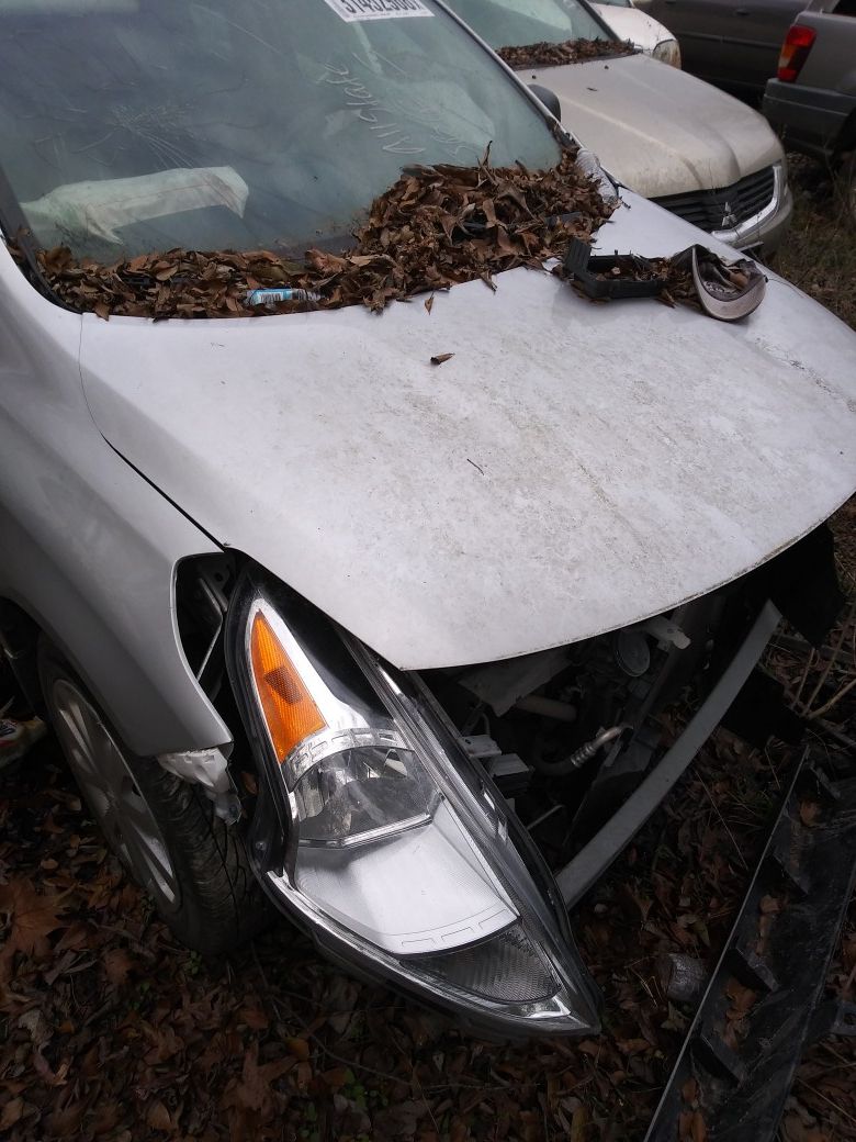 2015 Nissan versa part