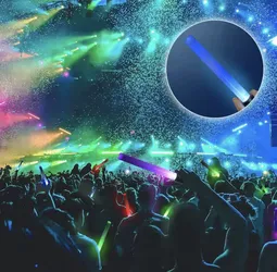40 Sticks Colorful Glow Light Wedding Birthday Party Halloween Emergency Tools