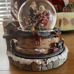 Christmas Snow Globe