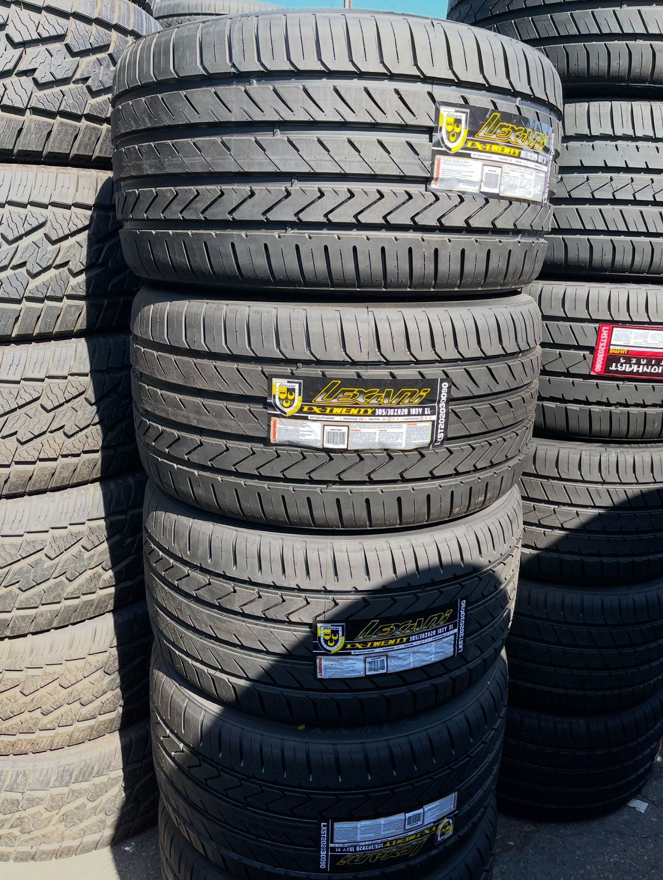 New Lexani 305/30R20 LX-THIRTY Tires