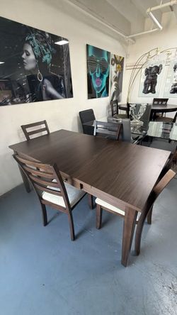 Dining set for sale! Ask for price. !!! Preguntar precio