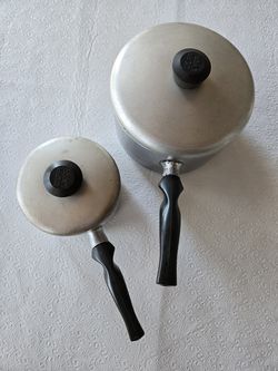 Vintage Wear‐Ever pans