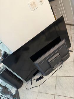 55 inch Roku smart tv used