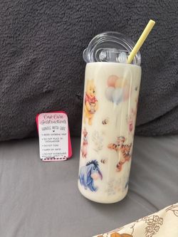 Winnie the Pooh Tumbler with Lid and Straw