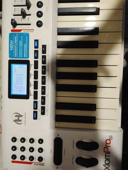 M-Audio Axiom Pro 61 Midi Keyboard