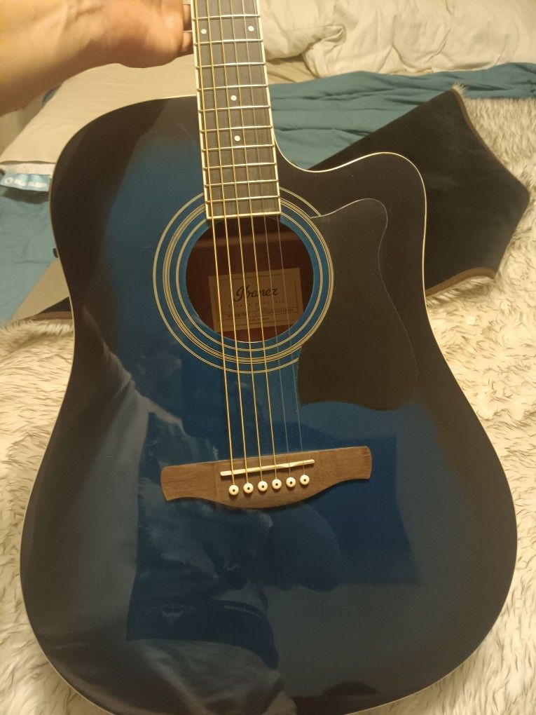 BRAND NEW IBANEZ ACOUSTIC/ELECTRIC COMBO GUITAR WITH ACCESSORIES INCLUDED