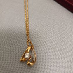 14kt Diamond Pendant 18 Inch Chain