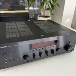 Yamaha R-N602 , Mint! Network Integrated Receiver