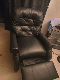 Medium size Recliner