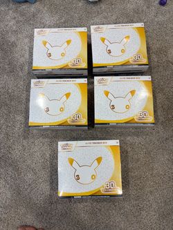 Pokémon TCG 30th Celebration Elite Trainer Box