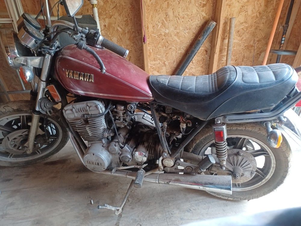 1980 Yamaha XS 850 Triple 3 cylinder vintage