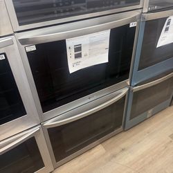 LG 30 in. Smart Double Wall Oven with Convection & AirFry