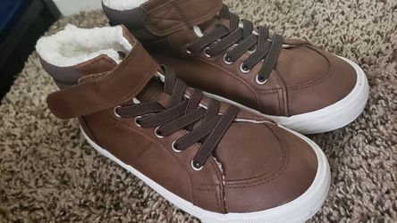 Children's place boy size 1 hardly worn