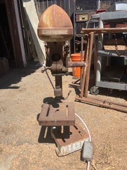 Delta Homecraft 11" Drill Press (Model HDP-125 / HDP-126).