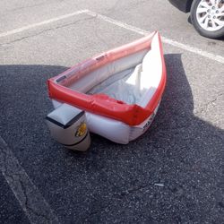 New Bass Pro Shop Blow Up Tracker Boat Sales For $50 And Up My Price $30 F