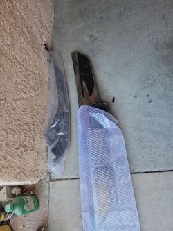 Grille chrome pieces OEM PARTS