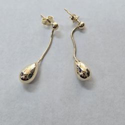 14kt Gold Dangle Earrings 