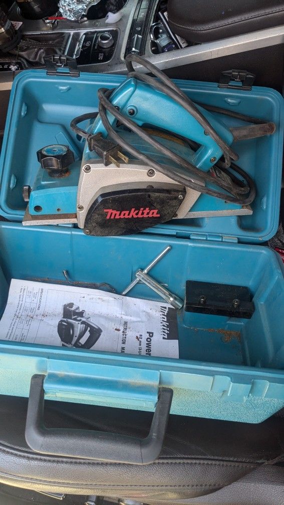 Makita Electric Planer