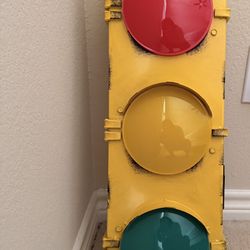 Retro Traffic Light Decor