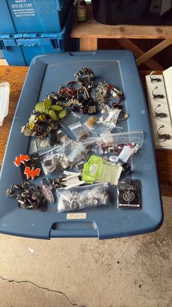 Miscellaneous Jewelry 