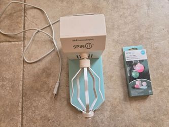 We R Memory Keepers Spin it cup turner plus bonus ornament arm