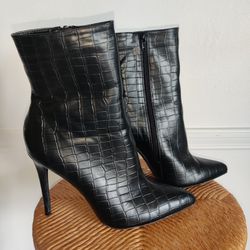 Black Ankle Boots 