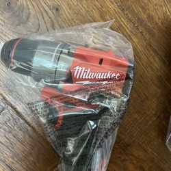 1/2 Hammer Drill Driver Milwaukee Fuel M12