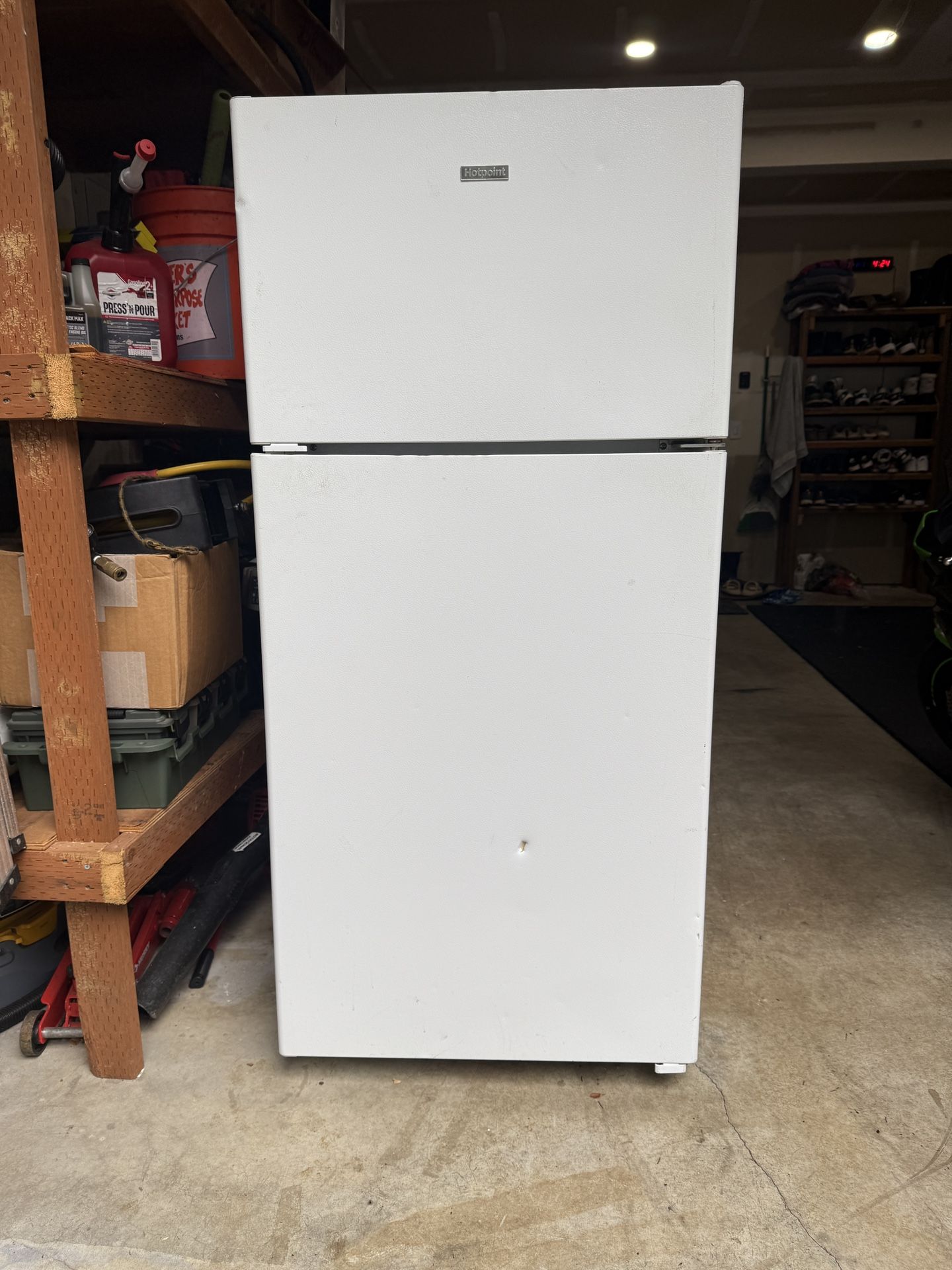 Refrigerator