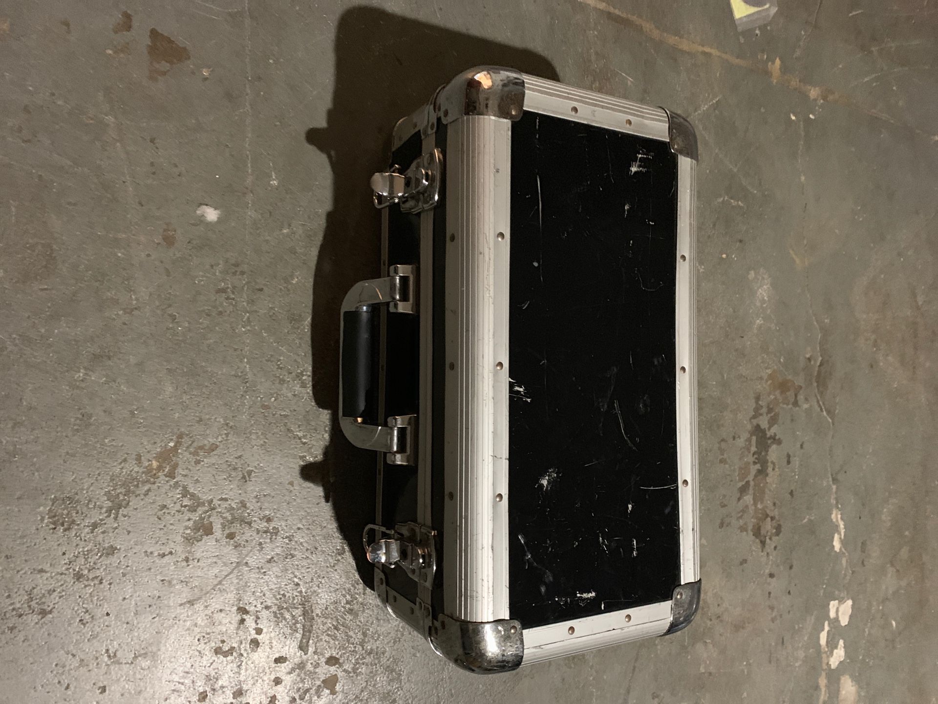 Hard carry case