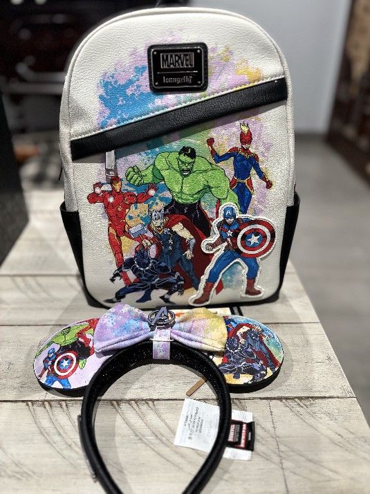 New 2024 Disney Parks Marvel Avengers Artist Series  display picture 1