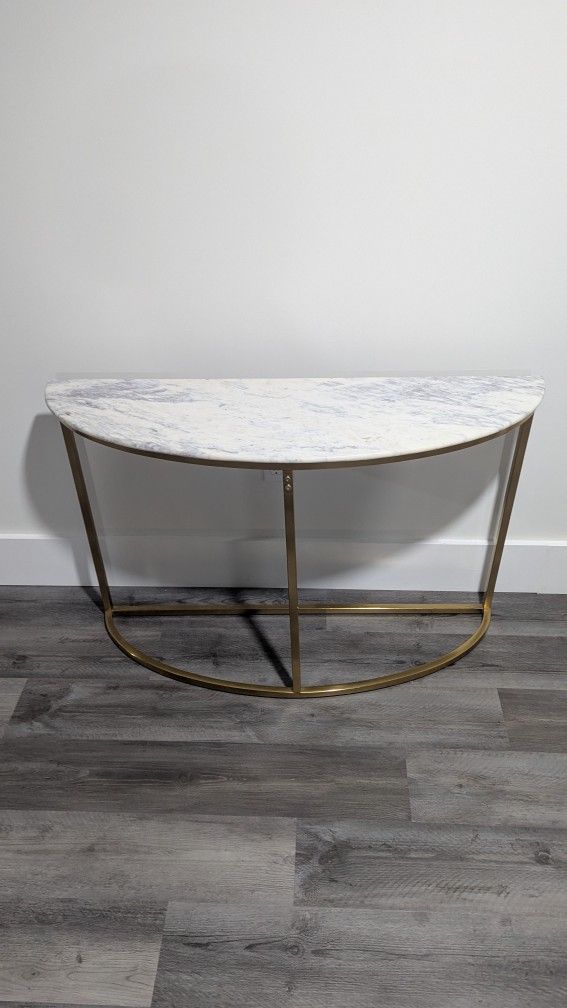 Free White Marble Accent Table