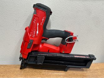 Milwaukee 2744-20 M18 FUEL 3-1/2 in. 18-Volt 21-Degree Lithium-Ion Brushless Cordless Framing Nailer (Tool-Only)