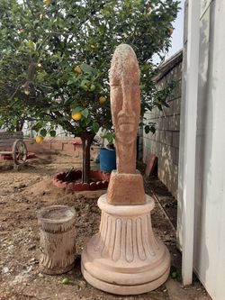 Concrete tiki 39 high