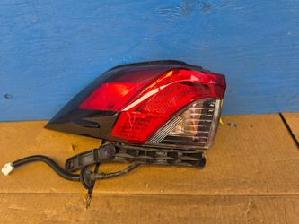 Rav4 2019 2020 2021 2022 2023 2024 2025 taillight