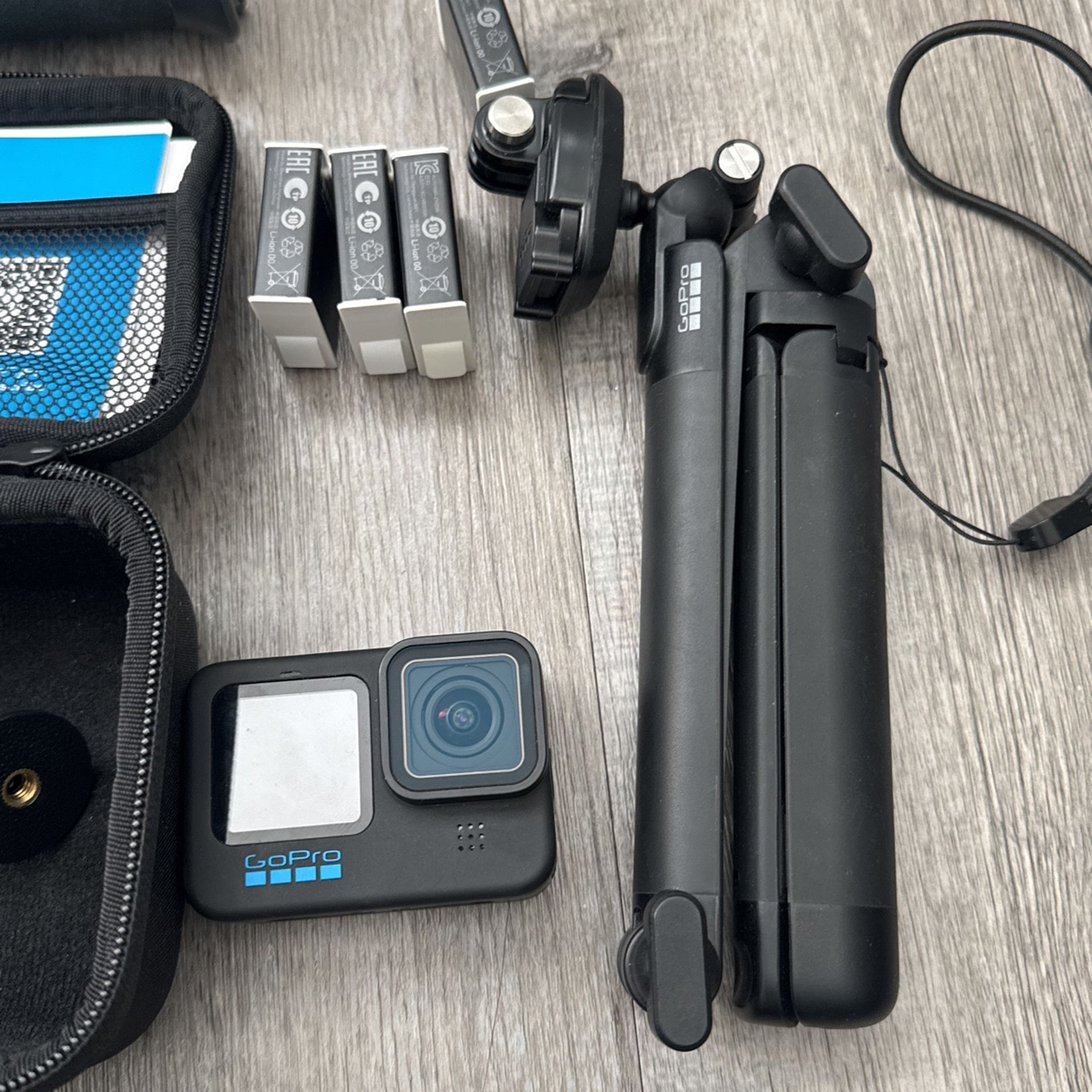 Gopro 11 With 4 Batteries, Accessory