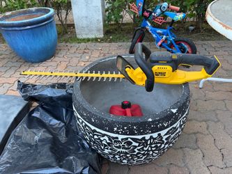 Dewalt hedge trimmer