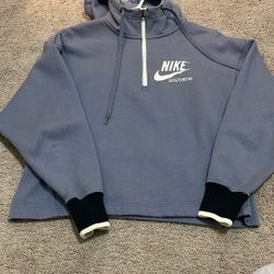 Women’s Cropped Nike Hoodie 