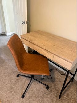💻 MOVING SALE – Target Loring Lift-Top Desk + Office